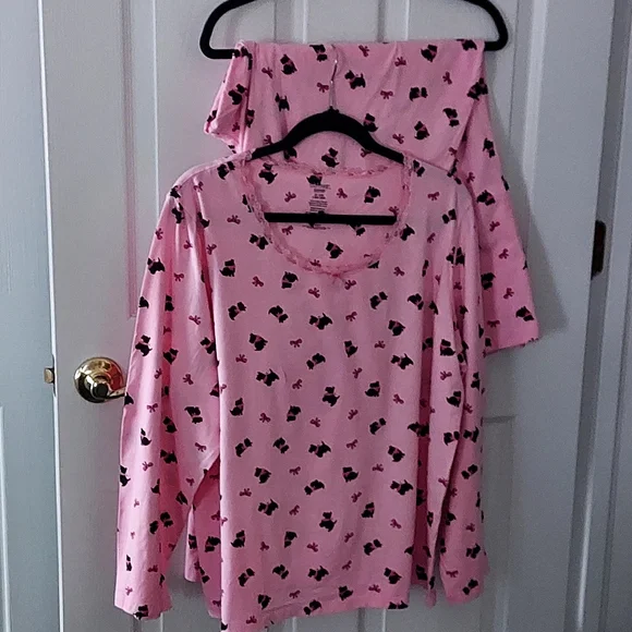 Women's Pink Pajama's - Picture 1 of 10